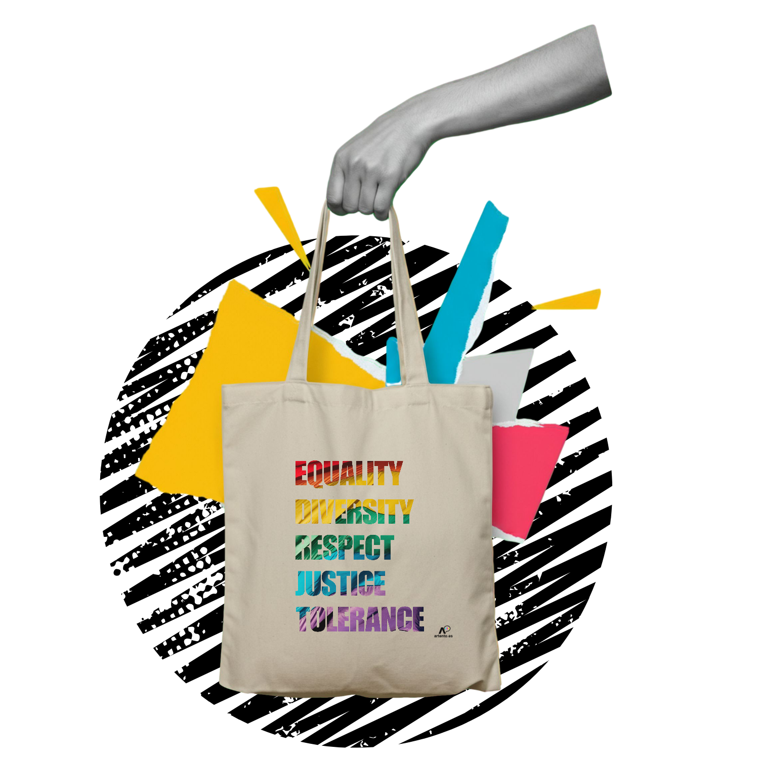 Bolso de tela color beige con las palabras «Equality, Diversity, Respect, Justice, Tolerance» en letras gruesas rellenas con los colores del Orgullo, que simbolizan valores que unen con el movimiento LGBTQ+. Haz clic para ir a la página del producto. Haz clic para ampliar.